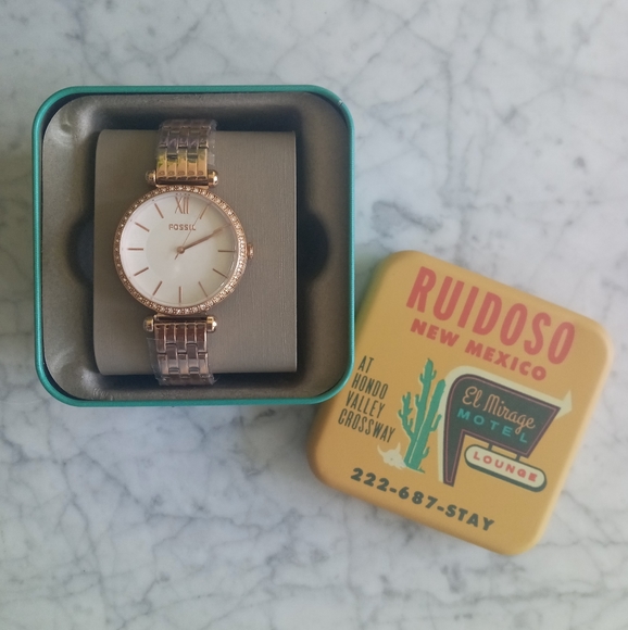 🌼 NWT Fossil rose gold tone watch - Picture 4 of 7